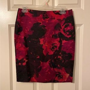 Ann Taylor red pink floral rose pencil skirt 4P